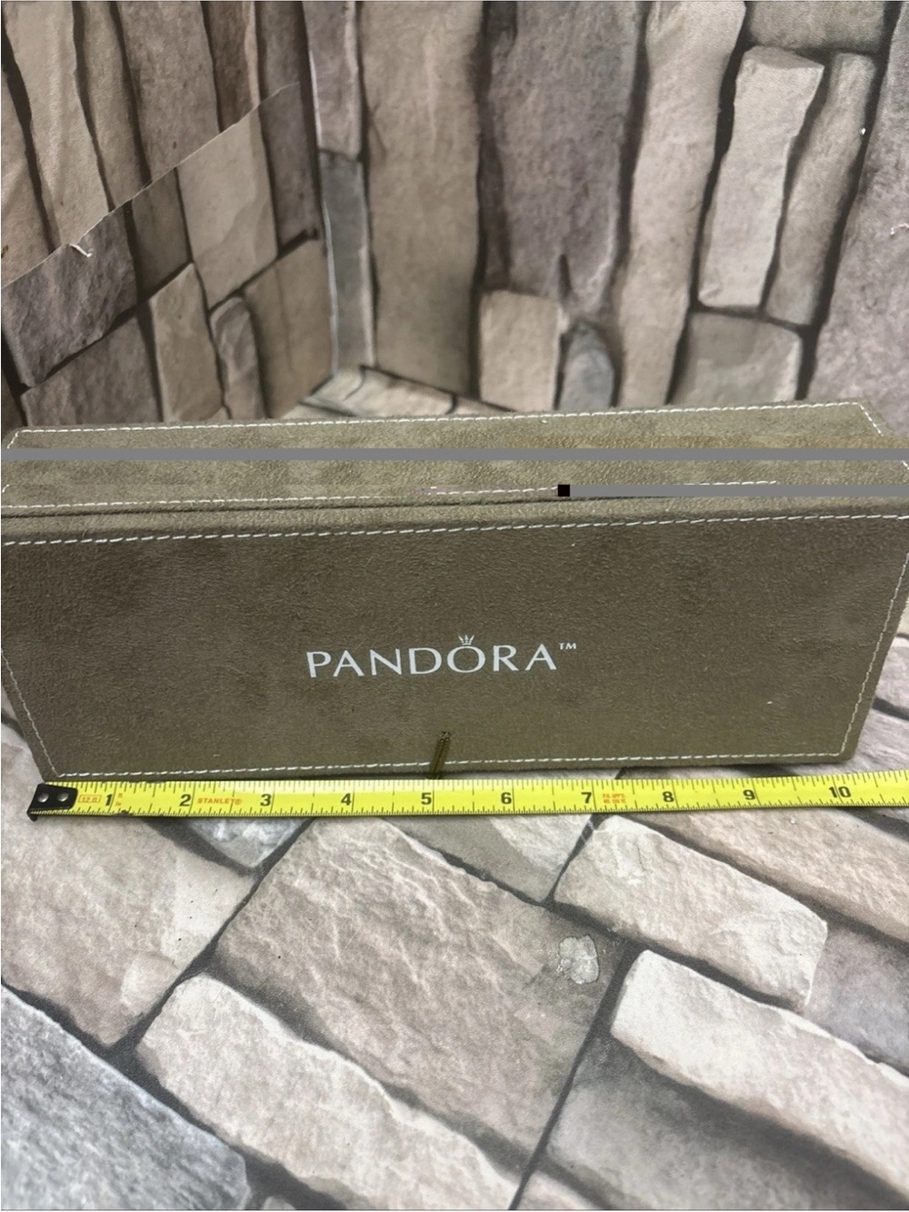 Pandora brown suede jewelry box, specifically designed for charms and bracelets - Picture 4 of 10